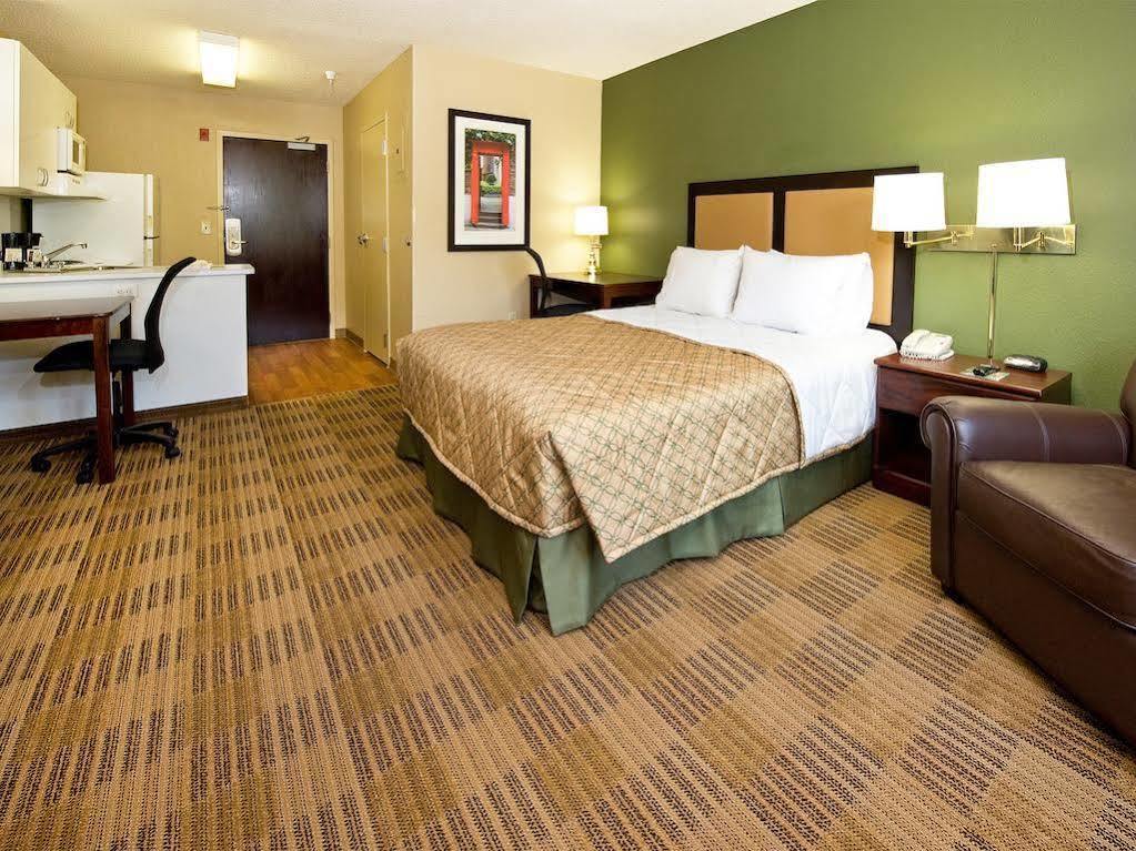 Extended America - - Corporate Park Hotel 2*